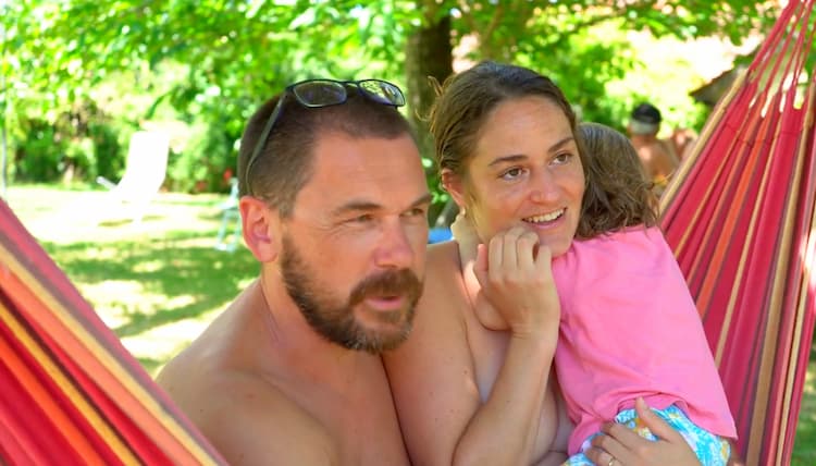 Naturisme : expériences vécues de familles et couples