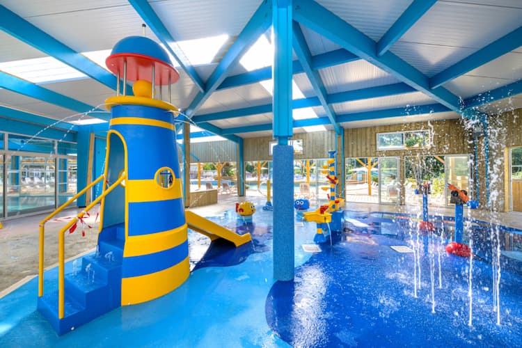 piscine naturiste avec jeux enfants à Arnaoutchot
